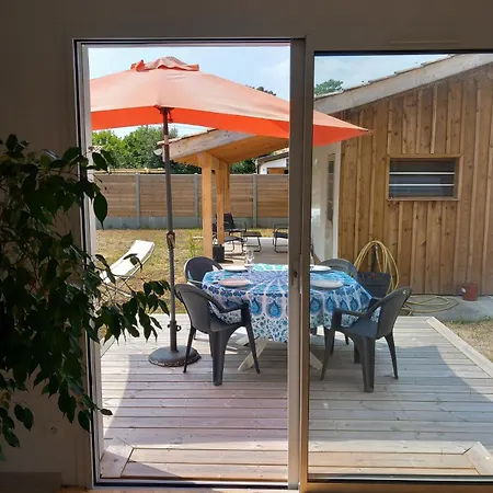Сasa de vacaciones Cassy Maison 3 Avec Jardin